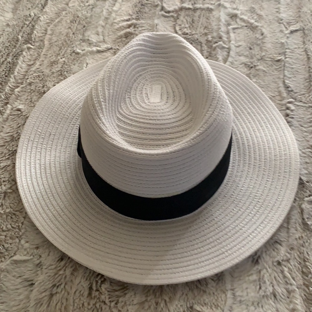 Hat - Picture 2 of 4